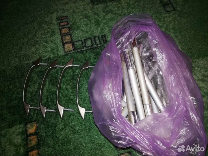 Мебельные ручки