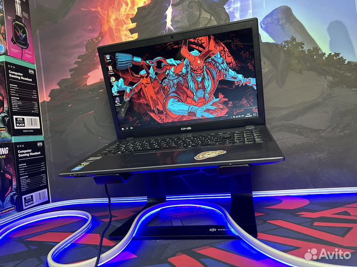 Игровой ноутбук DNS i7 GTX 850M 16GB озу SSD