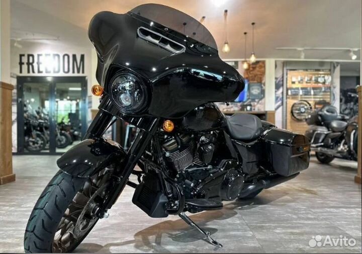Harley-Davidson street glide ST
