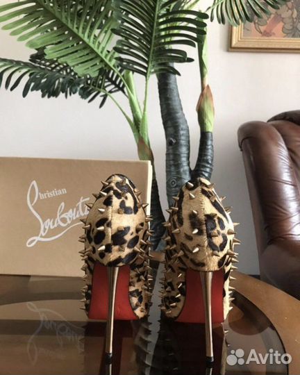 Louboutin кожа пони новые туфли Лабутены