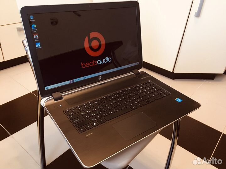 Ноутбук HP 17.3