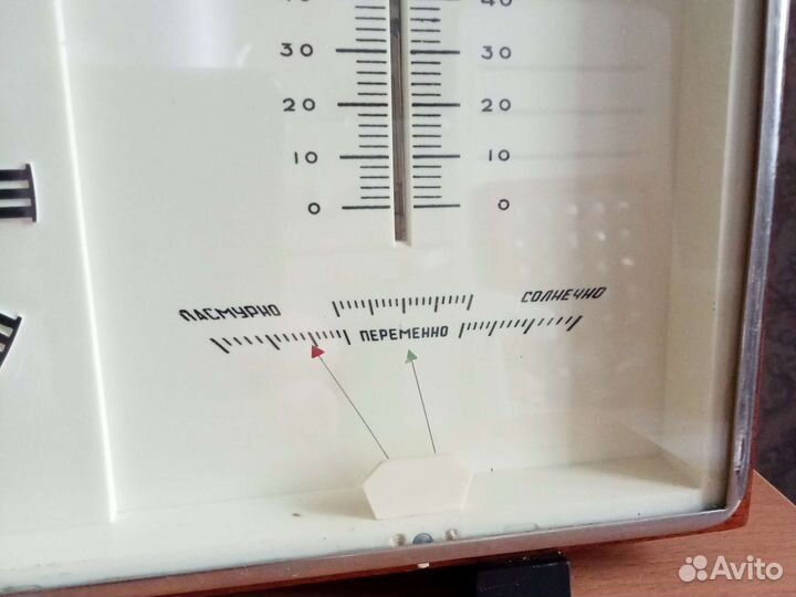 Часы настольные СССР термометр, барометр