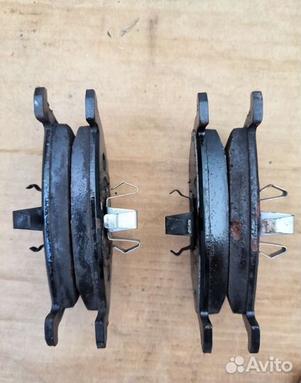 Тормозные колодки Hella-Pagid