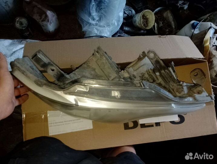 Фары на тойота камри