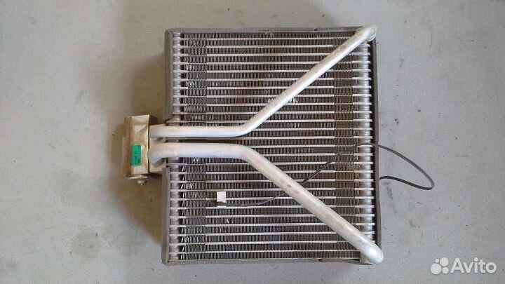 Радиатор кондиционера Nissan Almera Classic