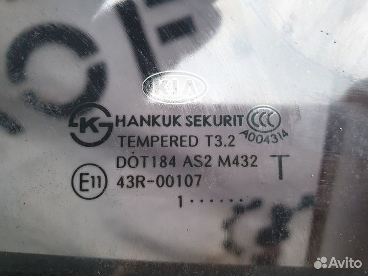 Стекло двери задняя правая Kia Cerato