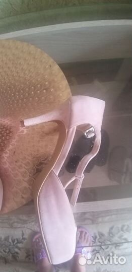 Босоножки женские 38 размер