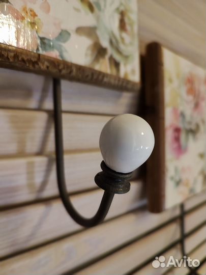 Крючки для ванной и не только