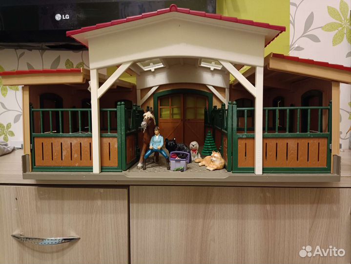 Фигурки лошадей schleich