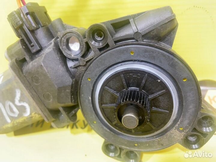 Мотор стеклоподъемника задний левый Hyundai