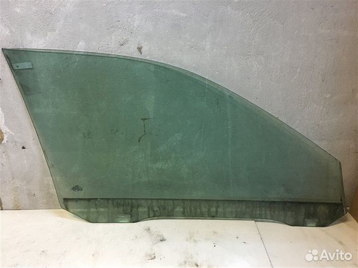 Стекло двери передней левой Audi A4 B5 1994-2001