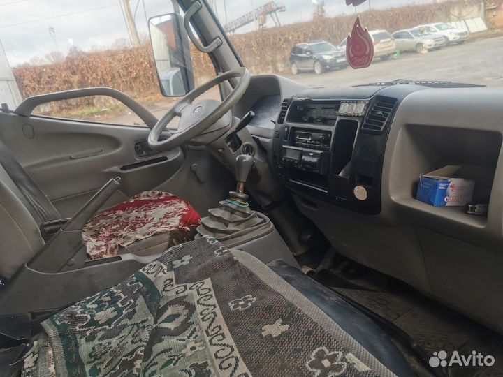 Hino 300 (Dutro), 2011