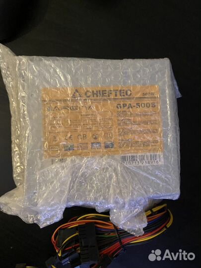 Материнская плата, монитор, блок питания, кулер