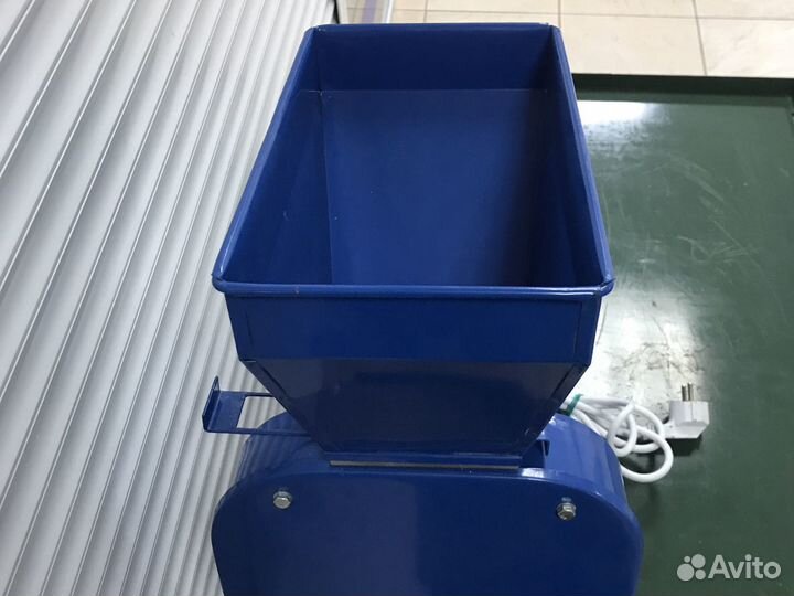 Зернодробилка зубр-1С