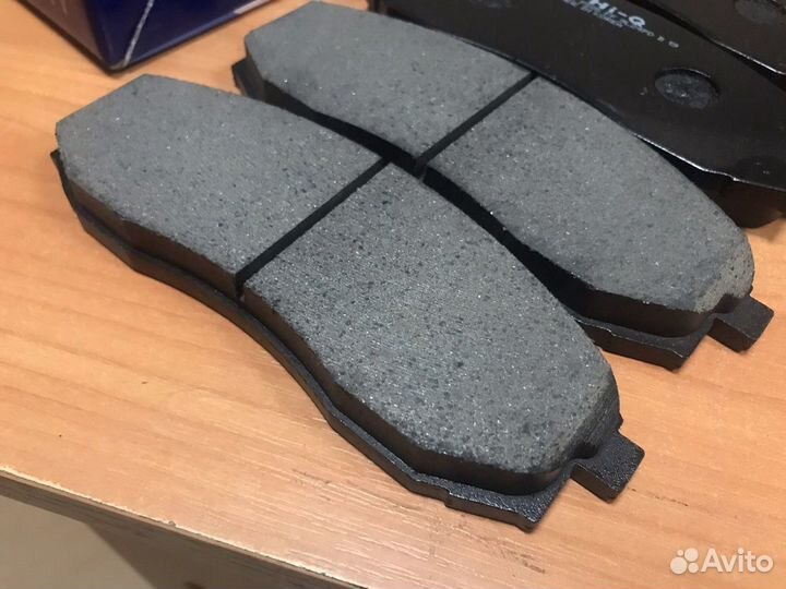 Передние колодки Mitsubishi l200 2000-2007