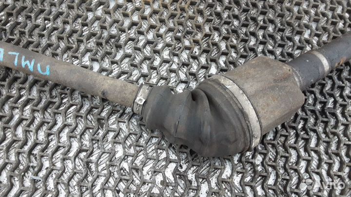 Полуось передняя Land Rover Discovery III (2004–20