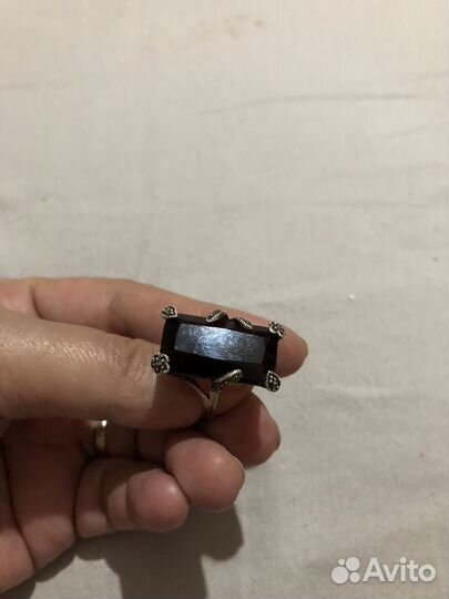 Серебряное кольцо