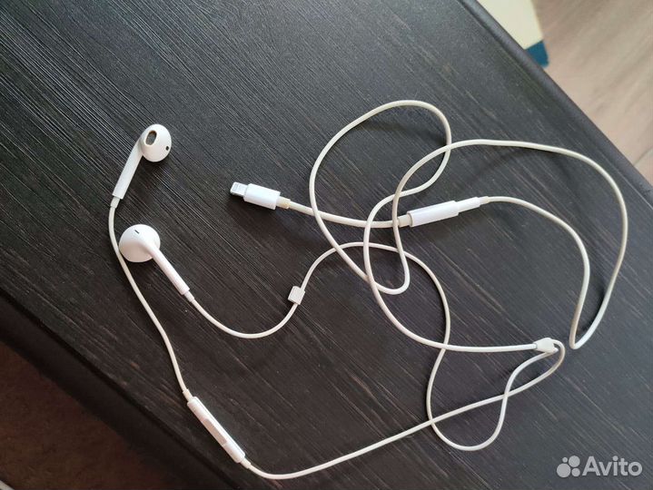 Наушники earpods
