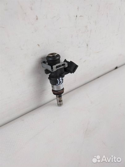 Форсунка инжекторная электрическая ауди A5 Sportb