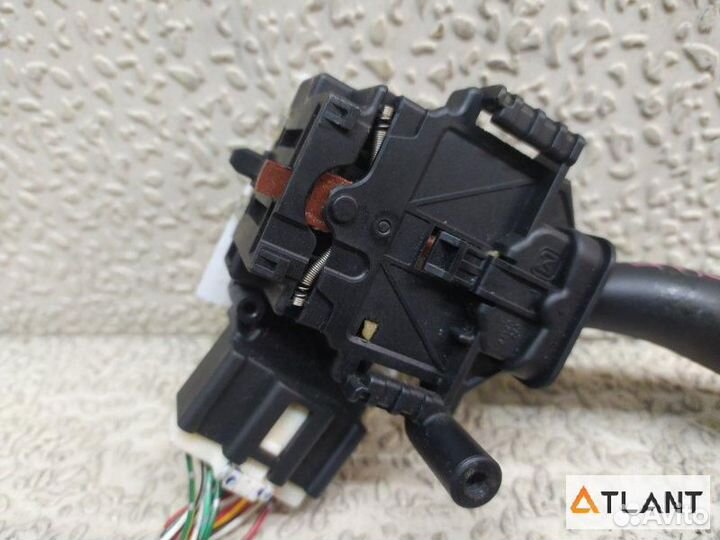 Блок подрулевых переключателей правый toyota voxy