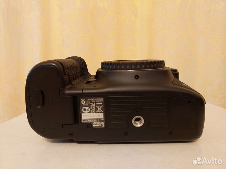 Зеркальный фотоаппарат Canon 5D mark III body