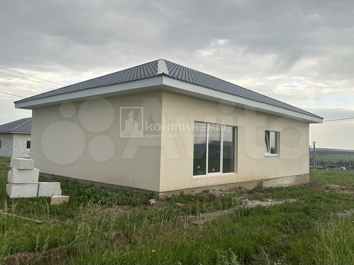 Коттедж 100 м² на участке 10 сот.