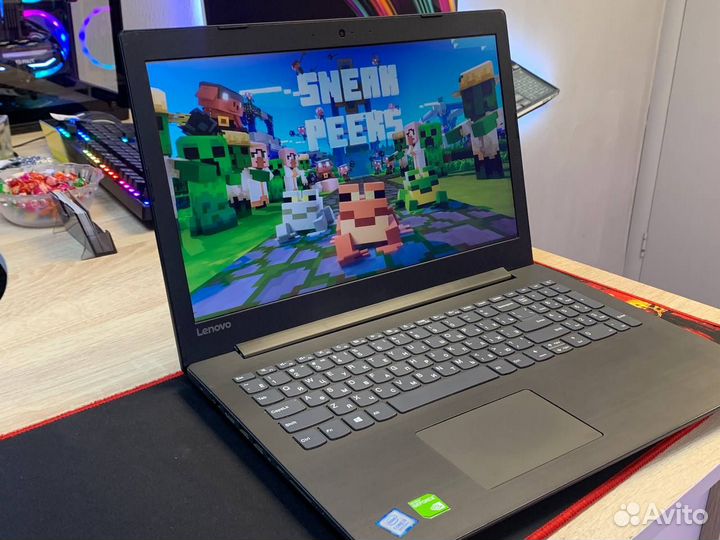 Ноутбук для нетребовательных игр Lenovo