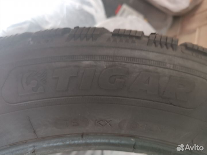 Tigar Ice 215/60 R17