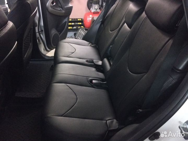 Чехлы на Toyota RAV4 30