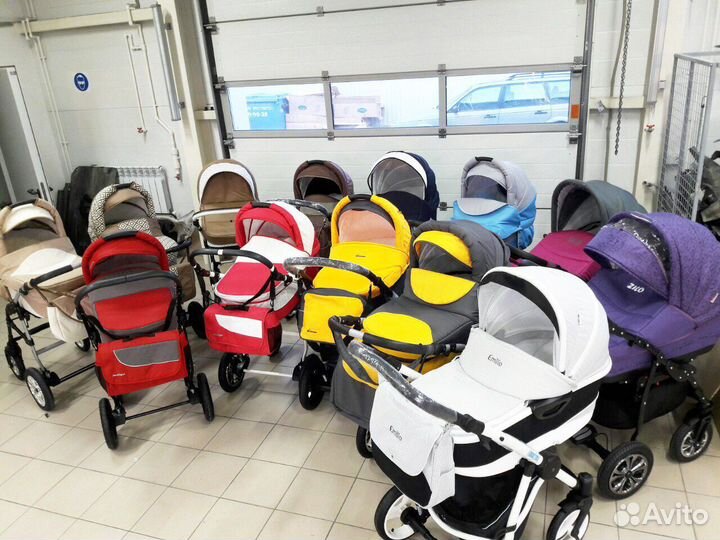 Отдел комисс колясок в магазине Маленькое солнышко