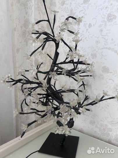 Светильник настольный в виде дерева