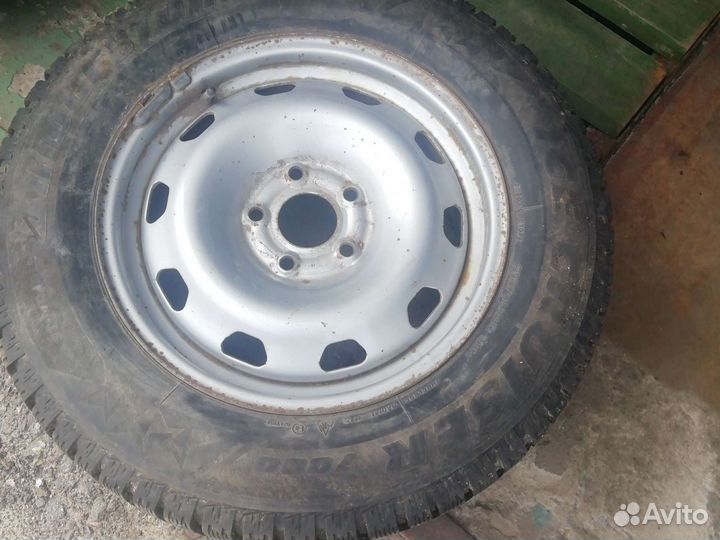 R16 Bridgestone Ice Cruiser 7000 215/65, PCD 5x114.3 DIA 60.1