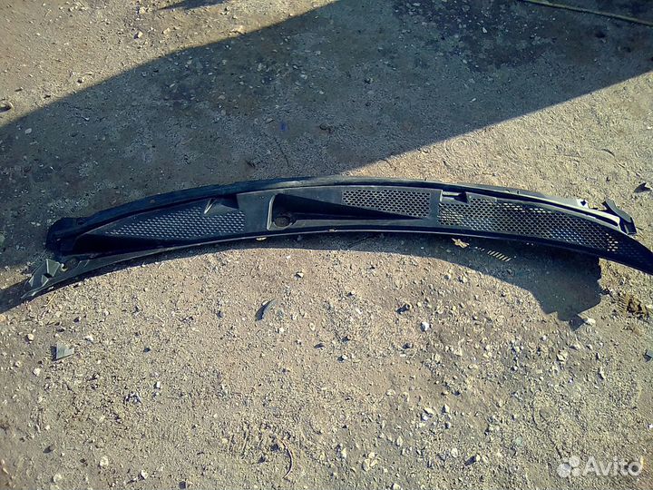 Жабо решетка дворников nissan micra k12 с дефектом