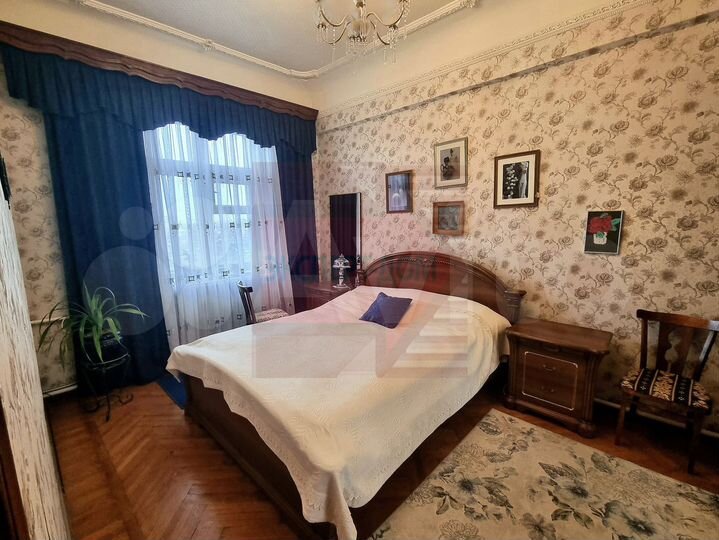 4-к. квартира, 86 м², 4/5 эт.