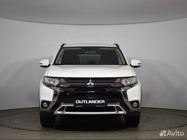 Mitsubishi Outlander 2.0 CVT, 2022