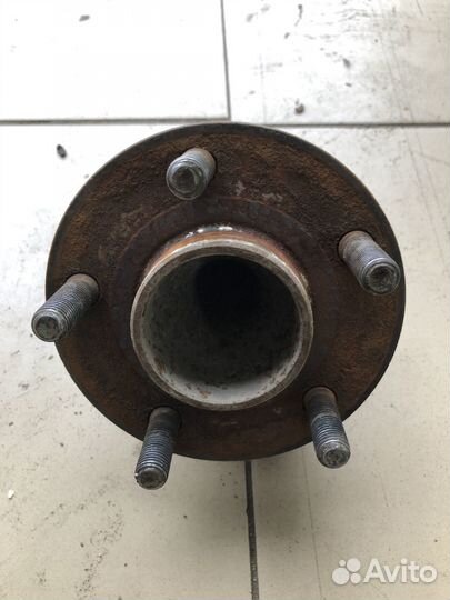 Ступица задняя цапфа Ford Focus 3