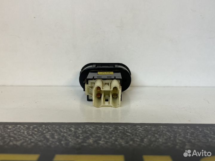 Кнопка включения обогрева зад стекла Espero Эсперо