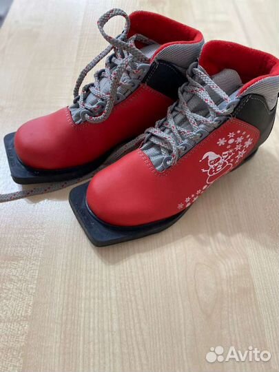 Лыжные ботинки