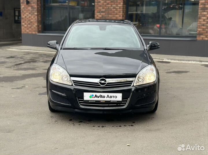 Opel Astra 1.6 МТ, 2011, 132 000 км