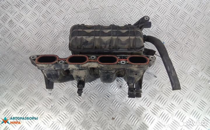 Коллектор впускной Toyota Auris 2007