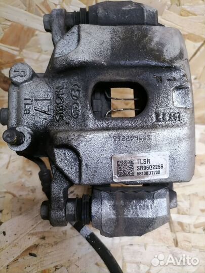 Суппорта передние KIA Sportage 4