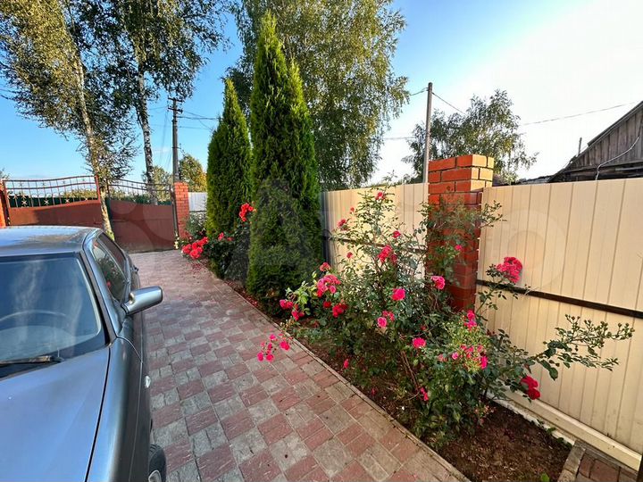 Дом 177,9 м² на участке 10,5 сот.