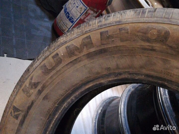 Kumho Radial 798 Plus 225/70 R16