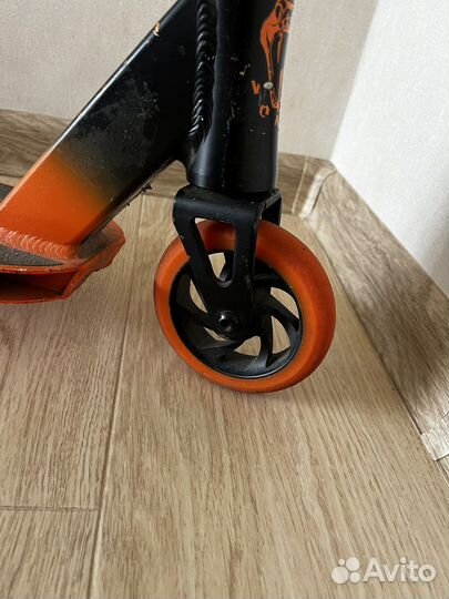 Трюковой самокат