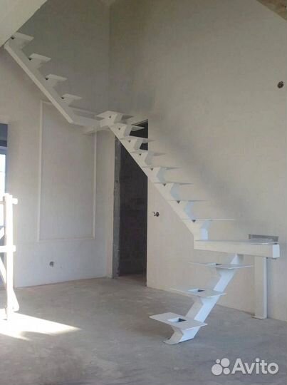 Деревянные лестницы на второй этаж