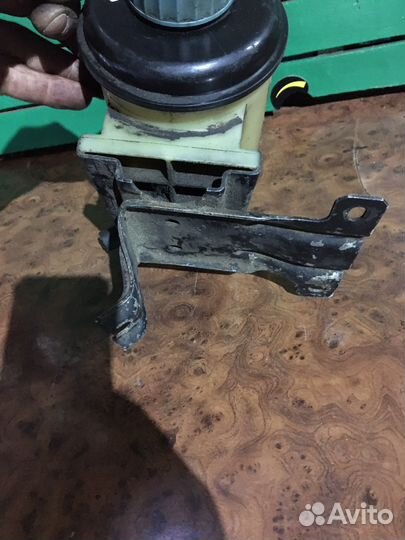 Бачок Гур Audi 100 C3