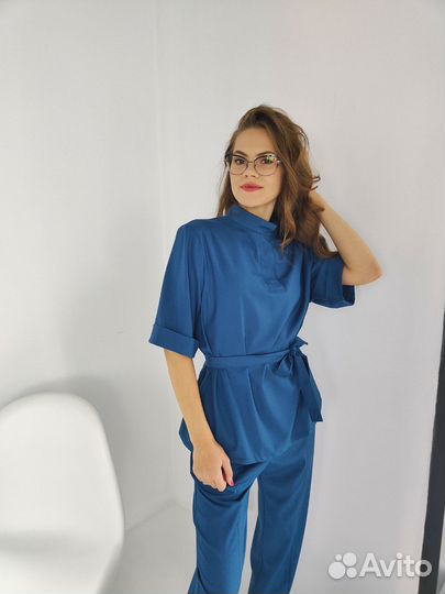 Медицинский костюм новый