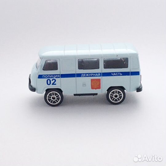 Колекционные машинки UAZ