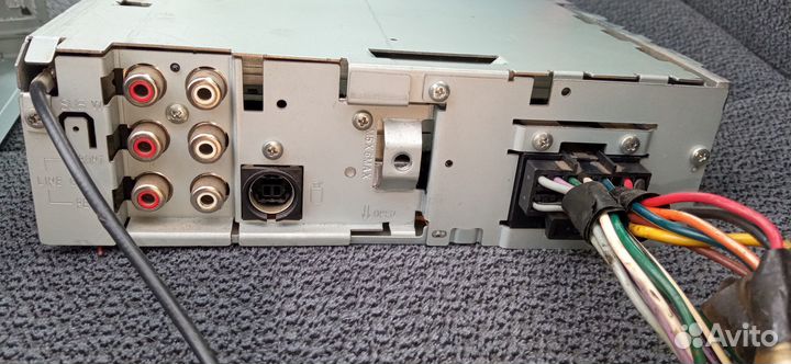 Автомагнитола «JVC» (7-го класса) с пультом д/у