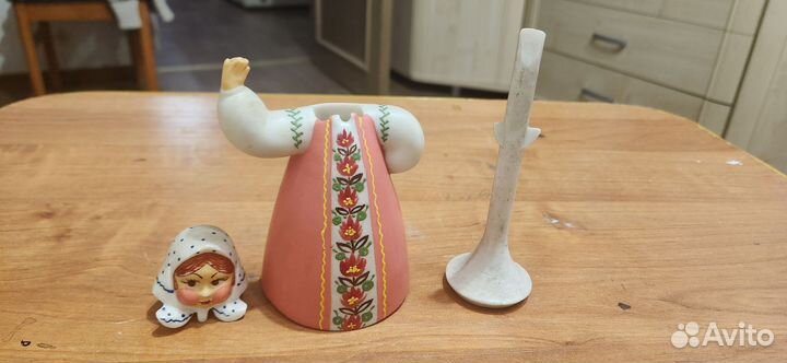 Статуэтка девочка-плясунья болванчик